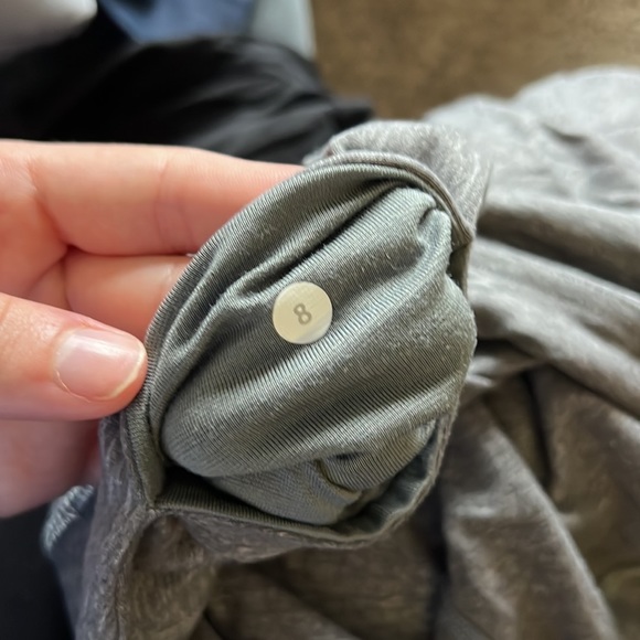 Grey lululemon - Picture 2 of 2
